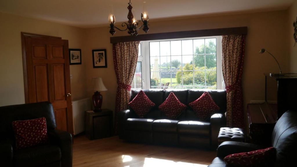 Ashfield House B&B Cong Exterior photo