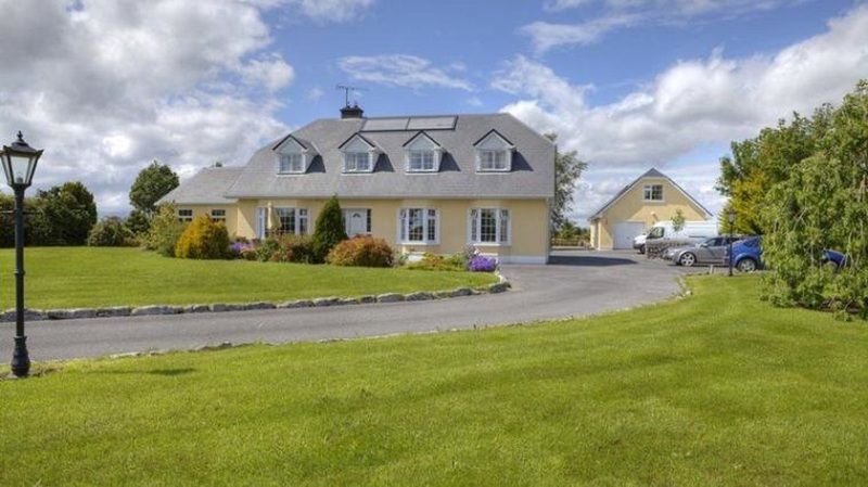 Ashfield House B&B Cong Exterior photo